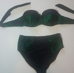 Poison ivy themed suit